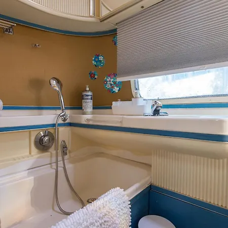 Lointaines Escapades Couette-café 3*