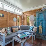 Lointaines Escapades Bed & Breakfast