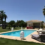 B&B Lointaines Escapades 4*