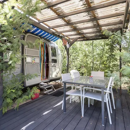 Bed and breakfast Lointaines Escapades 3*