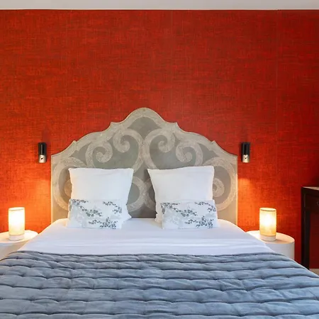 Lointaines Escapades 3*