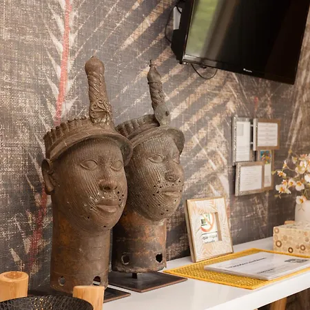 Lointaines Escapades