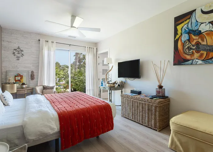 Lointaines Escapades 3*